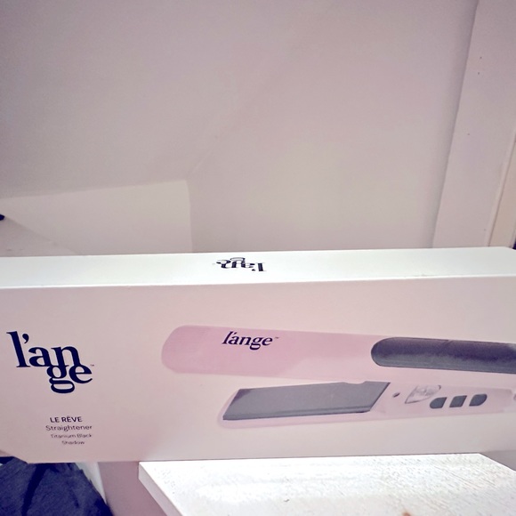 “SOLD” L'ANGE HAIR Le Rêve Blush Titanium Straightener - Picture 3 of 5